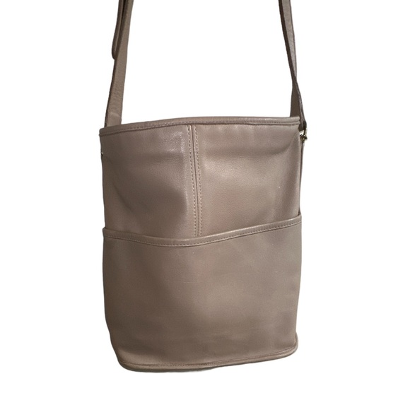 COACH #4075 Leather "Bucket Bag" USA Made early 90's Color Is Putty - Picture 6 of 12